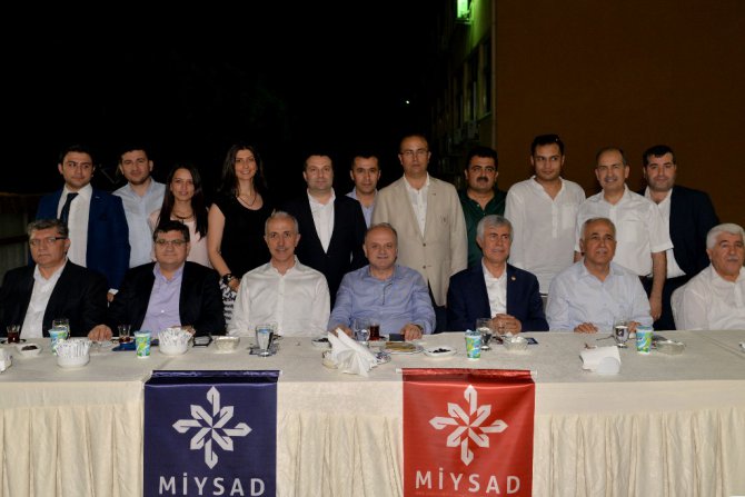 Mersin Protokolü MİYSAD’ın İftar Programında Bir Araya Geldi