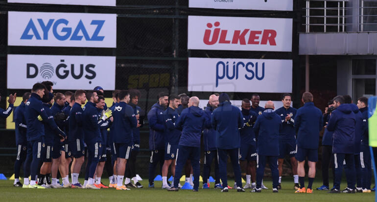 Mesut Özil Fenerbahçe’de İlk Antrenmanına Çıktı