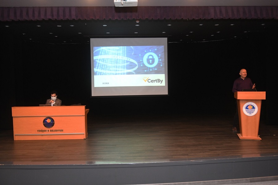 Belediye Personeline Kişisel Verilerin Korunması Eğitimi