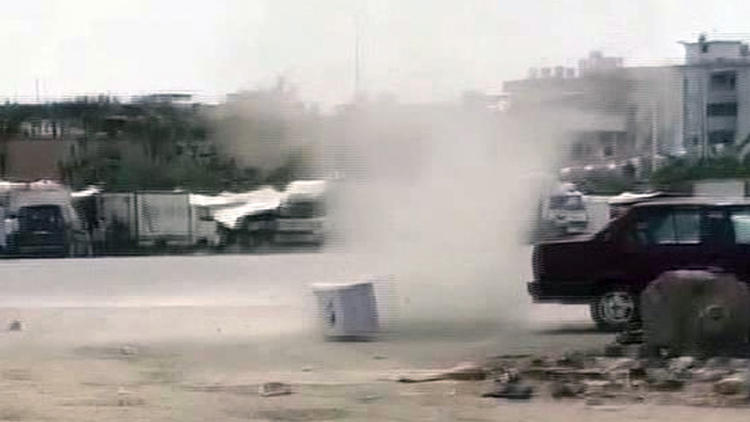 Tarsus’ta pazar yerinde çıkan hortum korkuttu