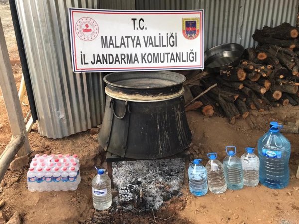 Malatya’da 6 ton sahte içki ele geçirildi