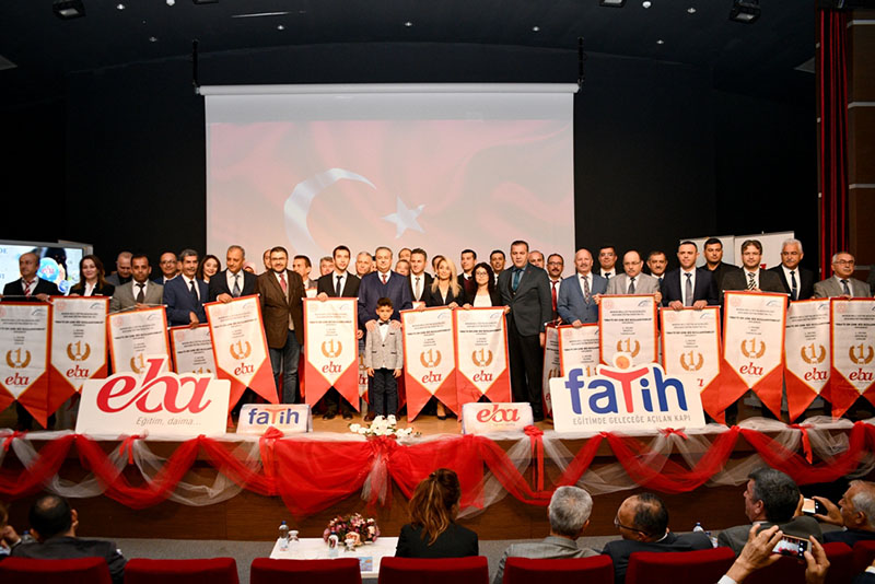 Mersin, Eğitim ve Bilişim Ağı Kullanımında Türkiye 5’incisi