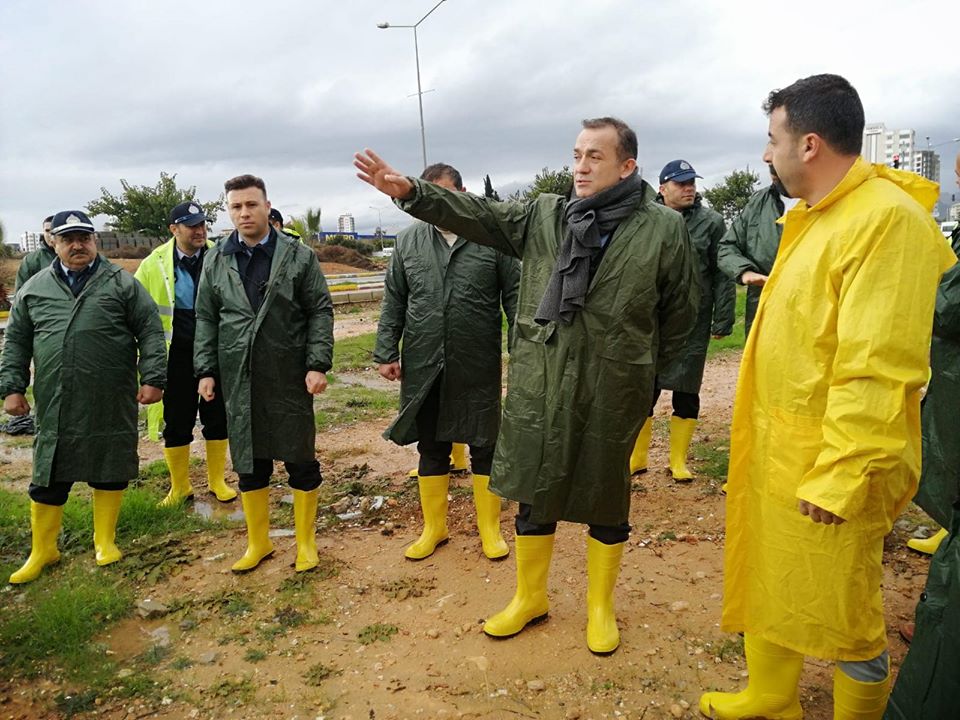Başkan Özyiğit Sahada İncelemelerde Bulundu