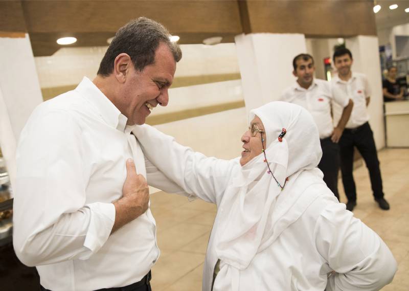 Başkan Seçer Anneler Günü’nü Kutladı
