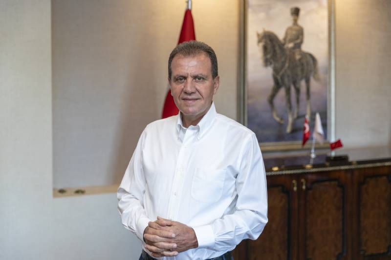 Başkan Seçer Askıda Fatura Dayanışmasına Bir Maaşını Vererek Katıldı