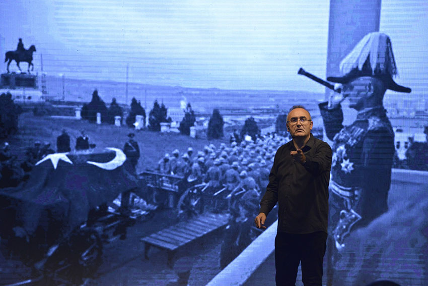 Sunay Akın, Mersinlilere Zafere Giden Yol’u anlattı