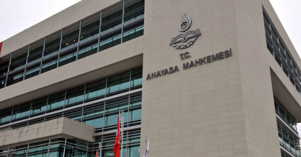 Anayasa Mahkemesi olağanüstü toplanıyor!
